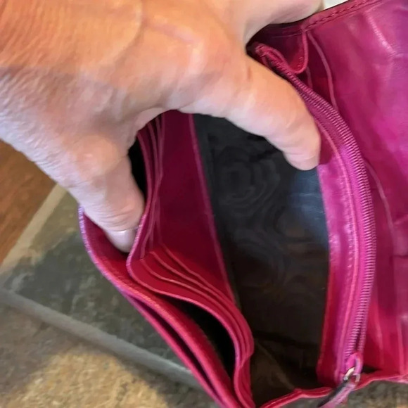 Gucci Guccisima Signature Monogram Canvas and Leather Long Wallet - Picture 7 of 16